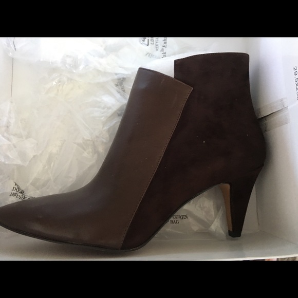 Shoes - Picture 2 of 3